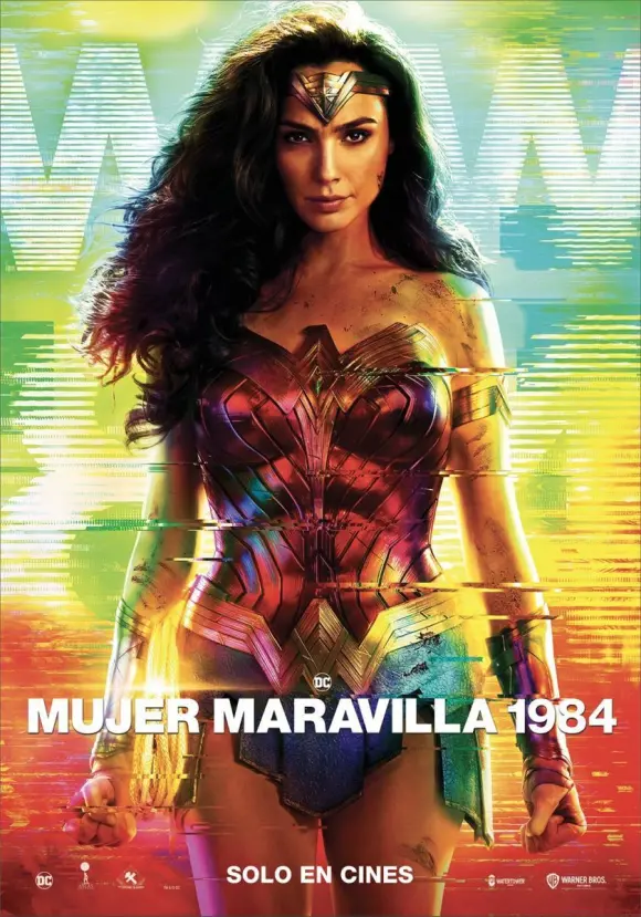 Cartel de la película Wonder woman mirando de frente
